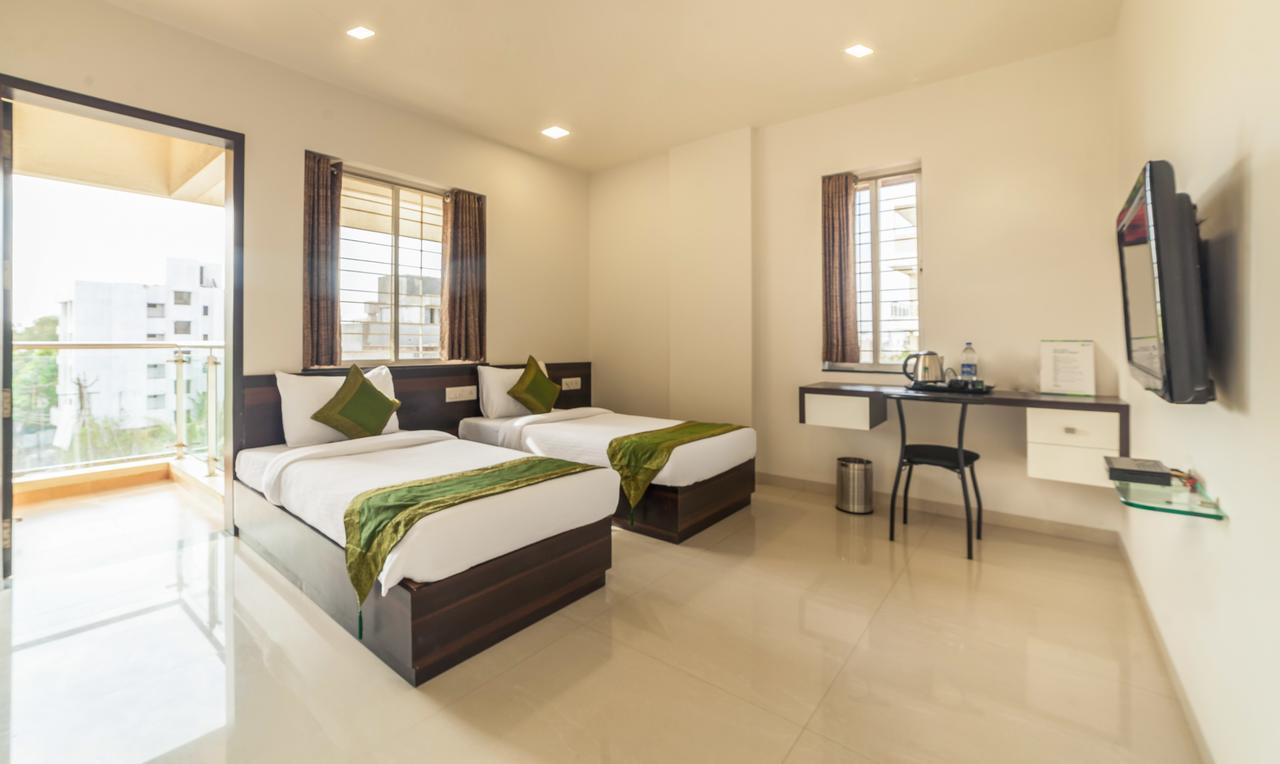 Treebo Trend Abode Hotel Nashik Exterior photo